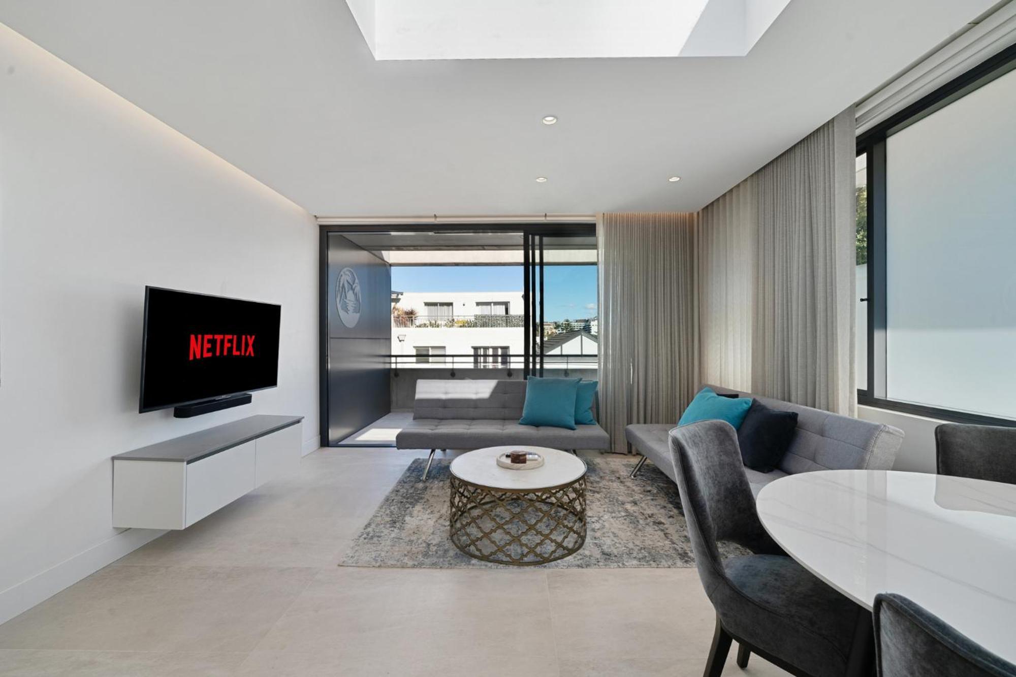 Apartment Sleek 1br With Skylight Near Coogee