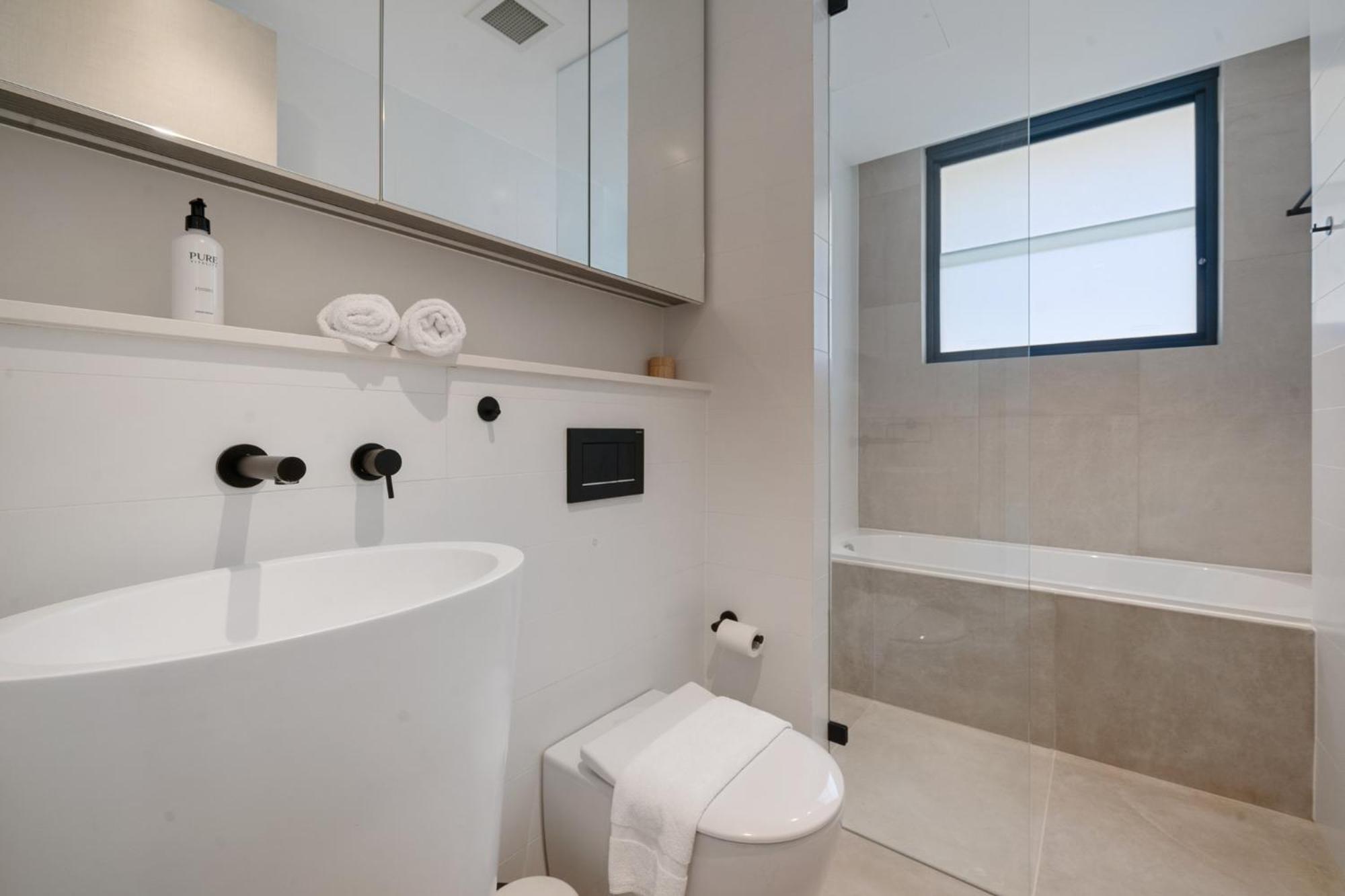 Apartment Sleek 1br With Skylight Near Coogee *