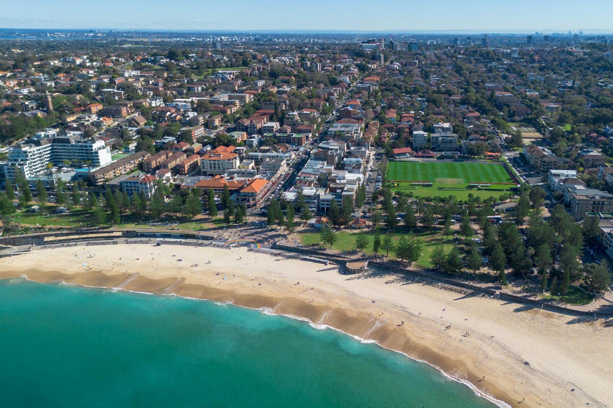 Sleek 1br With Skylight Near Coogee Apartment